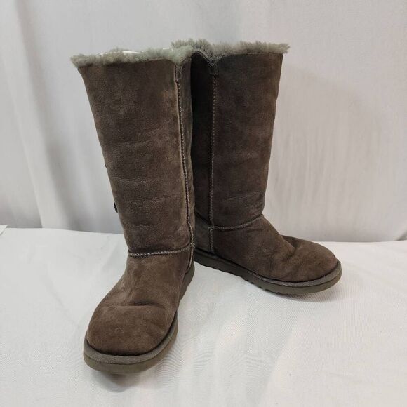 UGG Size 8 Women's Bailey Button Triplet Tall Charcoal Grey Suede Boots 1873 - Picture 2 of 9